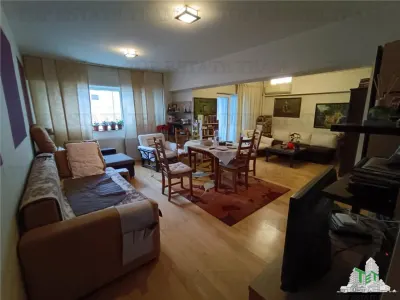 Vanzare apartament  3 camere Piata Victoriei- Titulescu - Bucuresti