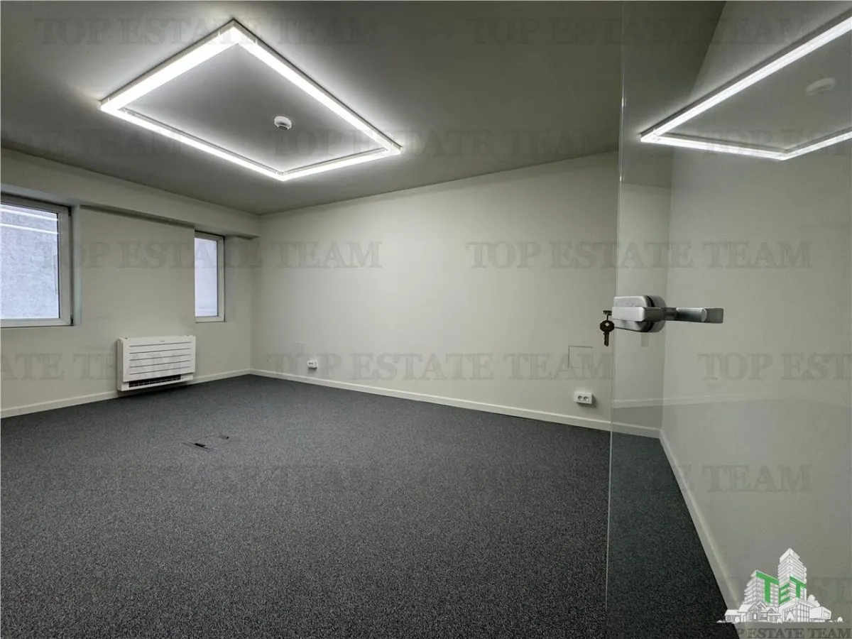 Oferta speciala ! Birou de inchiriat pentru 15 persoane la 1  minut distanta de metrou  + parcari + recompartimentare - foto 13