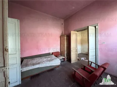 Casa cu farmec istoric, perfecta pentru un proiect de restaurare, zona ICIL, Constanta - foto 13
