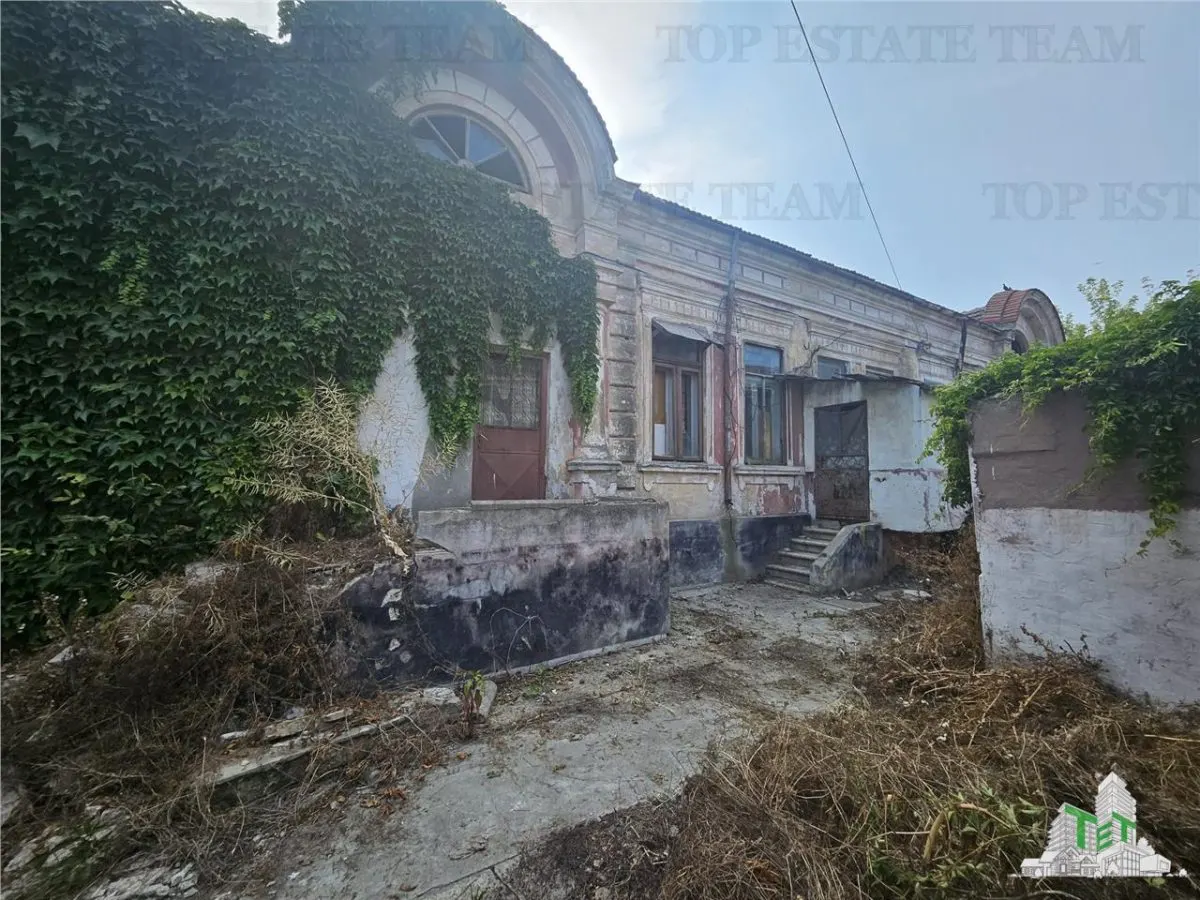Casa cu farmec istoric, perfecta pentru un proiect de restaurare, zona ICIL, Constanta - foto 5