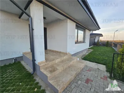 Vila lux 4 camere (dormitor parter) in Domnesti - foto 13