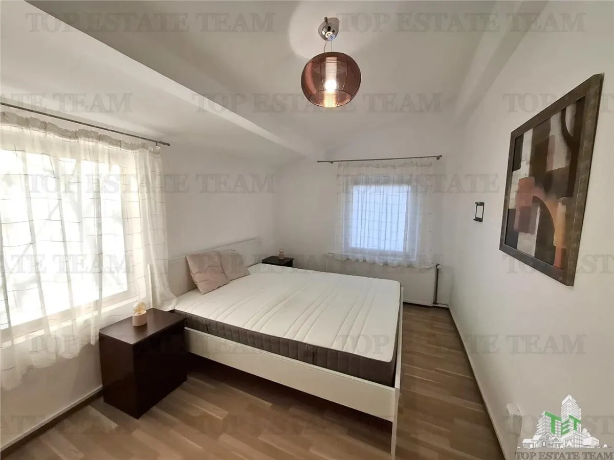 Se Alquila: Casa Unifamiliar Amueblada y Equipada, 5 Dormitorios | 520 m² Terreno, Gulia, Târtășești - foto 19