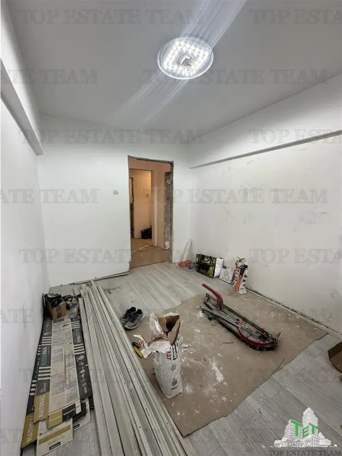 Apartament de 3 camere, decomandat,  renovat complet ,Drumul Taberei, 4 minute de metroul Râul Doamnei - foto 6