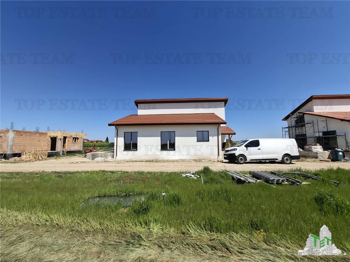 House / villa for sale 136 sqm in Snagov, Central area - foto 8