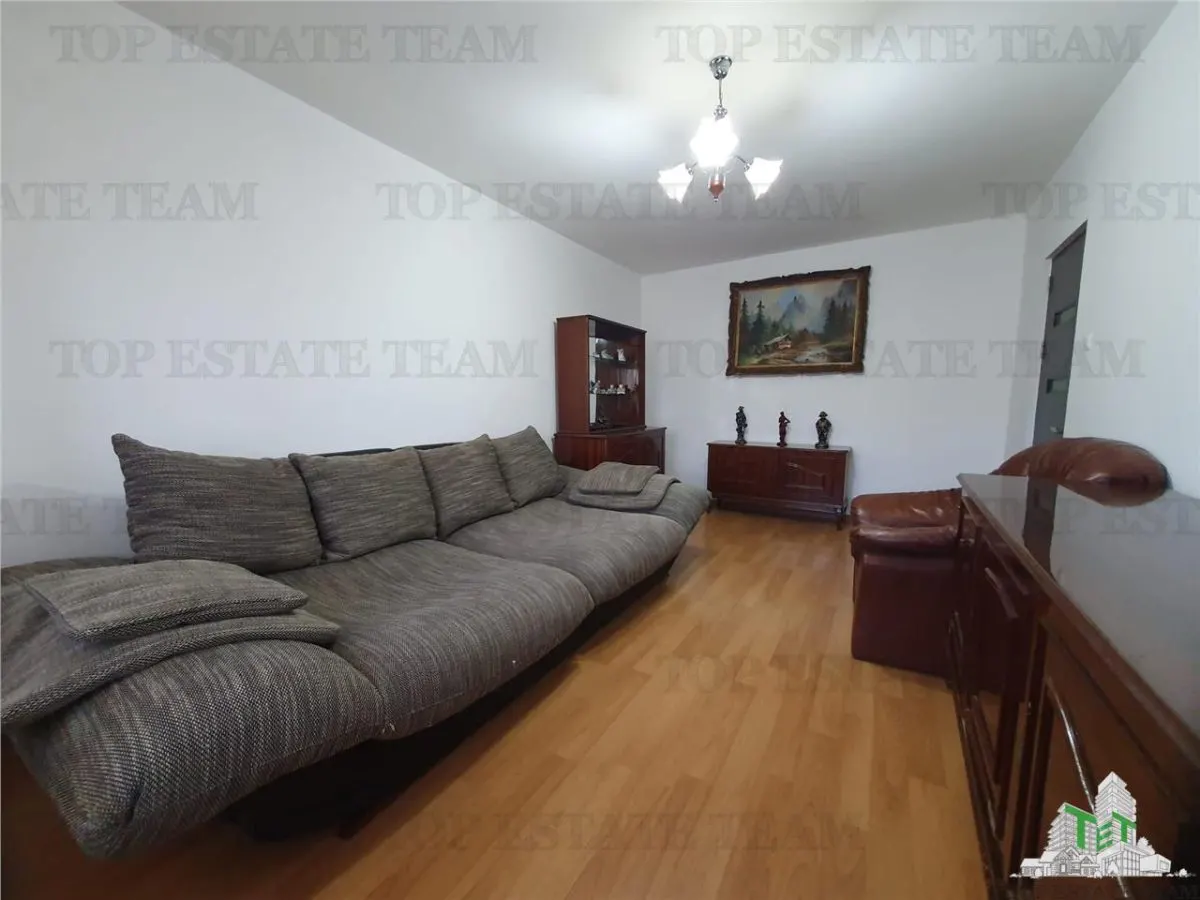 Apartament 4 Camere bloc Petromar in zona Gara Constanta - foto 2