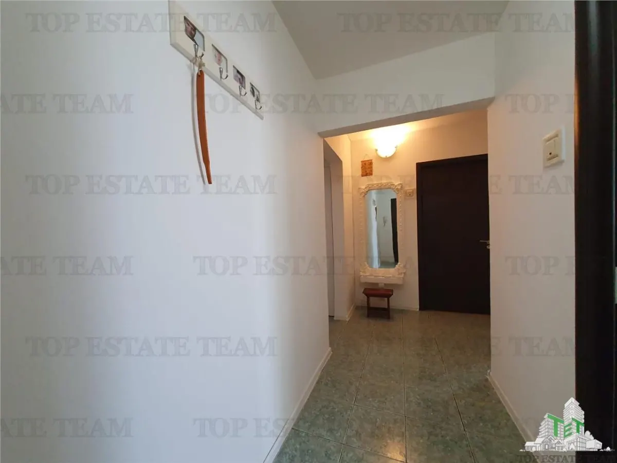 Apartament 4 Camere bloc Petromar in zona Gara Constanta - foto 17
