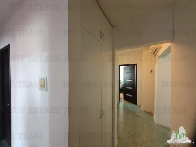 Apartament 4 Camere bloc Petromar in zona Gara Constanta - foto 20