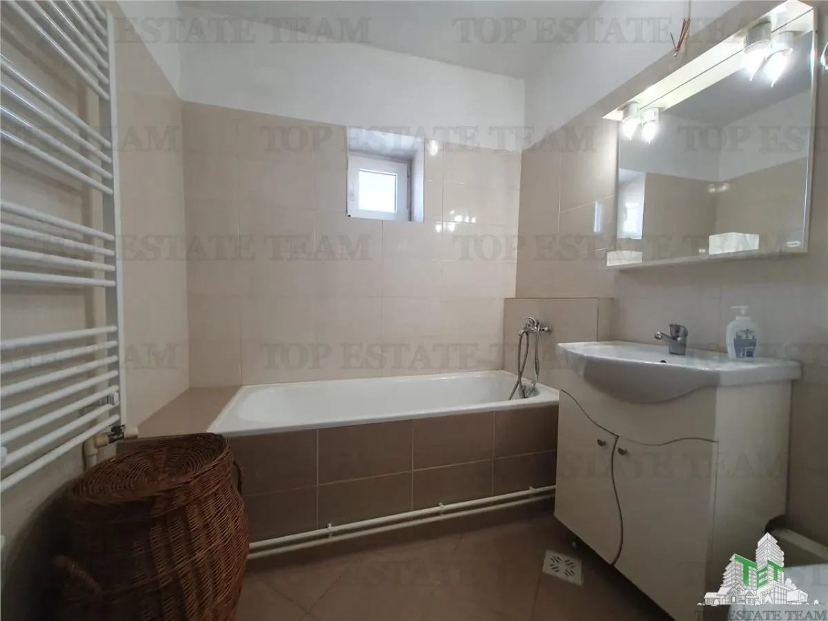 Apartament 4 Camere bloc Petromar in zona Gara Constanta - foto 8