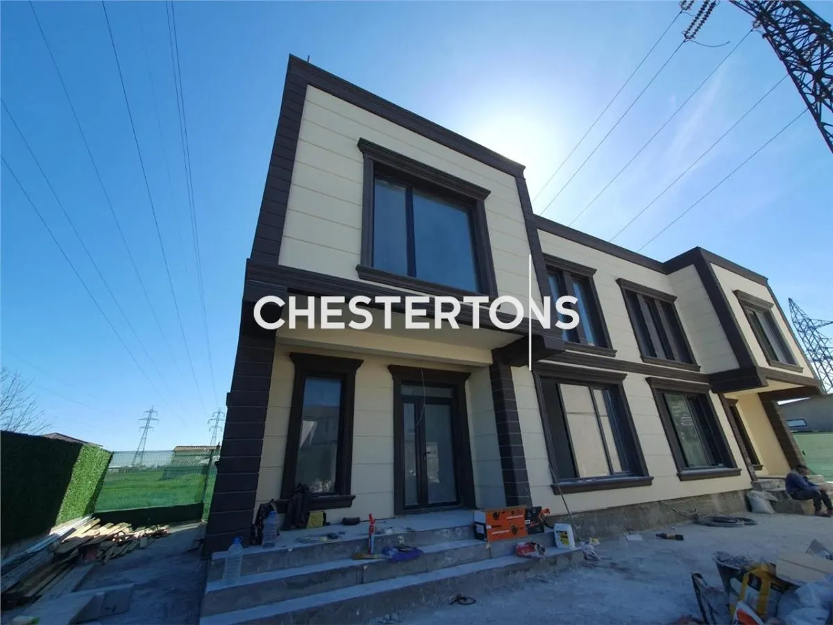House / villa for sale 214 sqm in Navodari, Exterior Sud area - foto 16