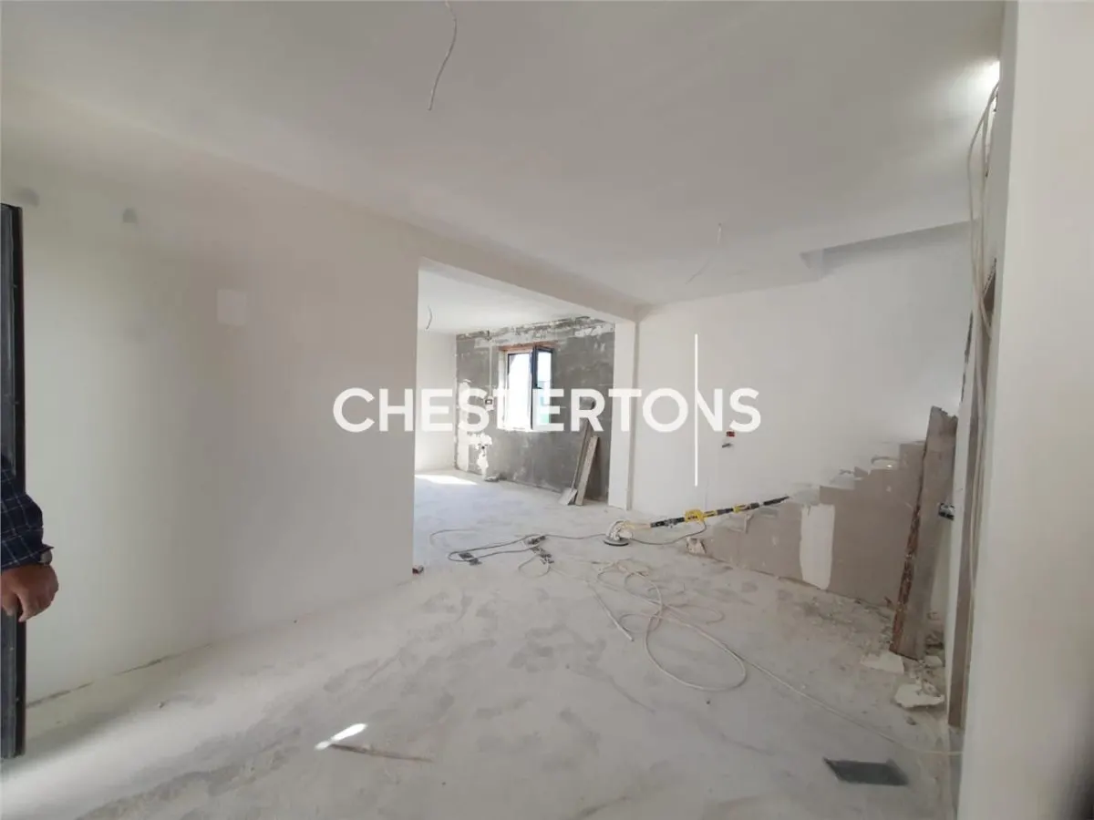 House / villa for sale 214 sqm in Navodari, Exterior Sud area - foto 4