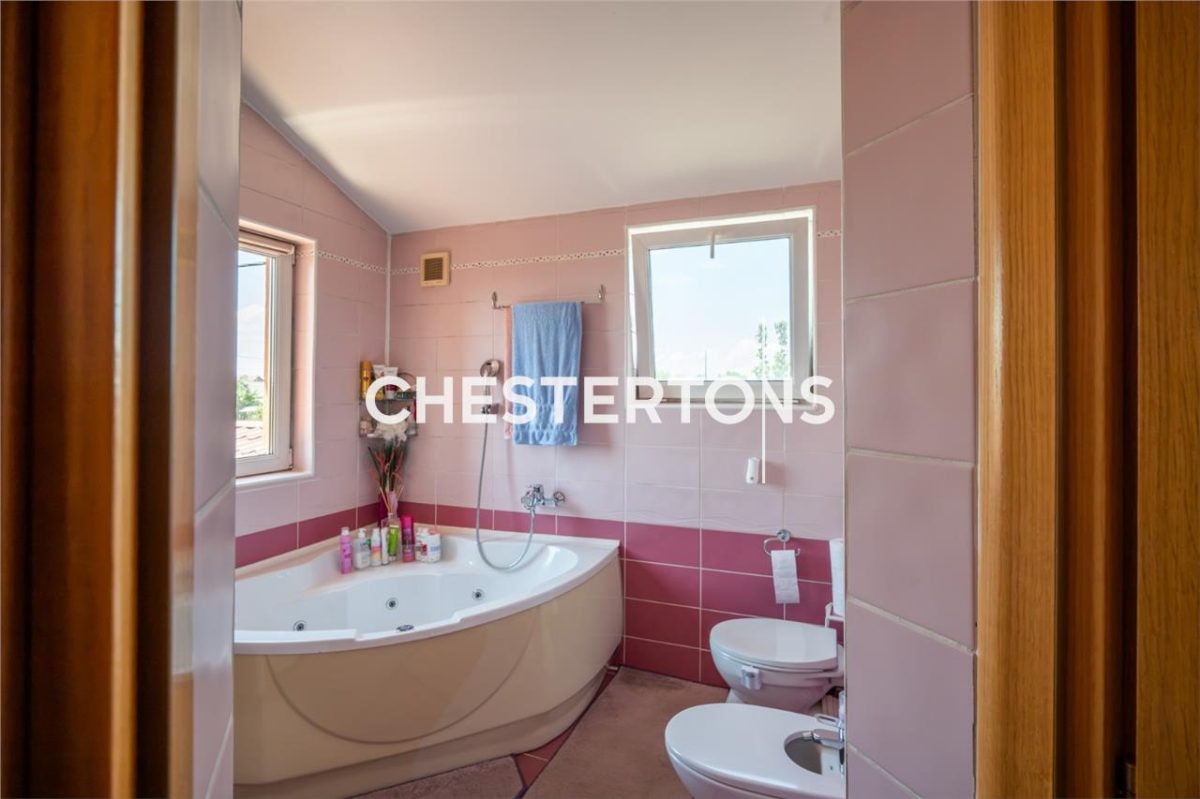 House / villa for sale 145 sqm in Dragomiresti-Deal - foto 25