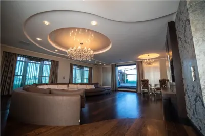 Penthouse de lux cu vedere lacul Floreasca Bucuresti   I 300 mp utili | Terase 200 mp | 3 parcari subterane - foto 1