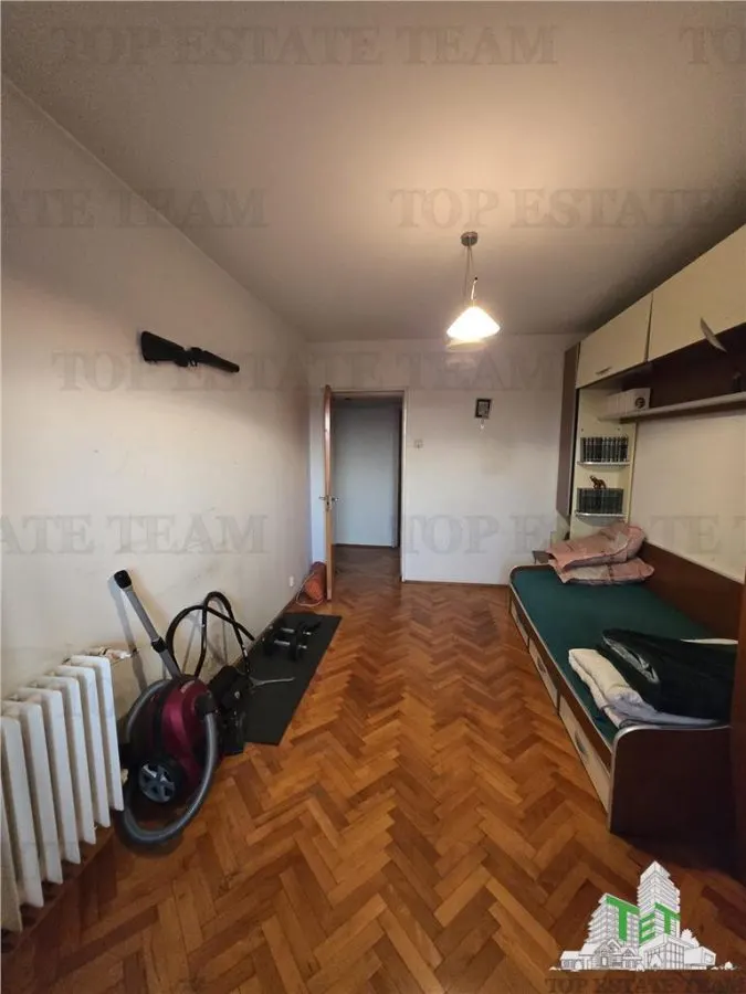Apartament 3 camere Veteranilor - foto 5