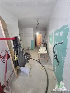 Casa cu 5 camere (include o anexa) in zona Giulesti-Sarbi-Sabareni- pret redus de curand - foto 9