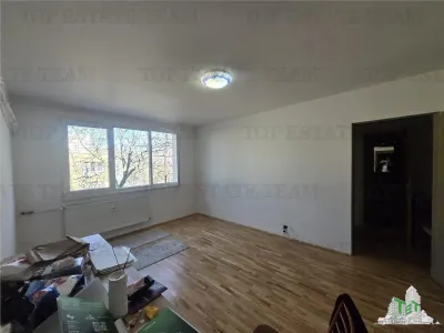Apartament de 3 camere in Drumul Taberei, langa metrou si Parc Moghioros, sector 6 Bucuresti - foto 2