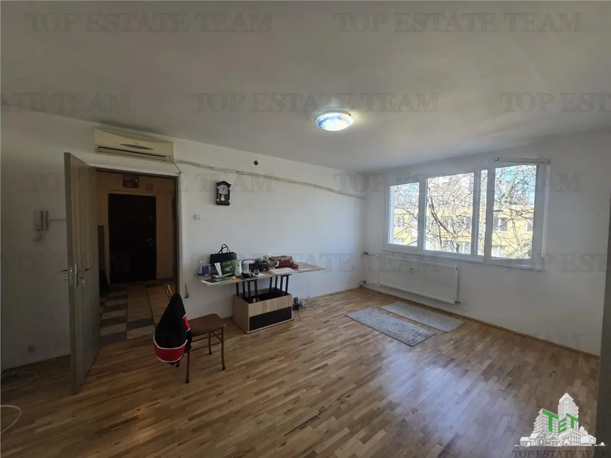 Apartament de 3 camere in Drumul Taberei, langa metrou si Parc Moghioros, sector 6 Bucuresti - foto 3