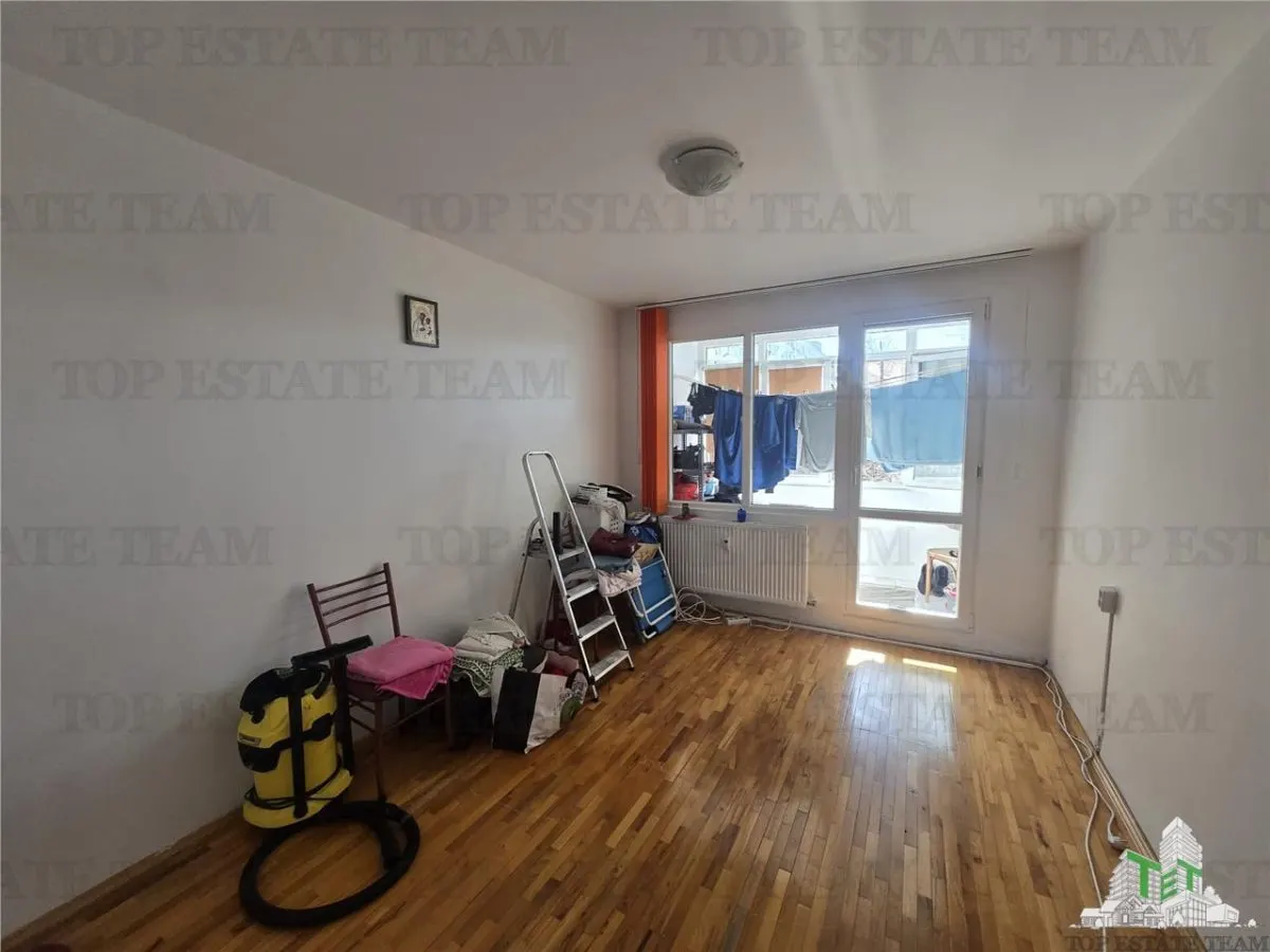 Apartament de 3 camere in Drumul Taberei, langa metrou si Parc Moghioros, sector 6 Bucuresti - foto 10
