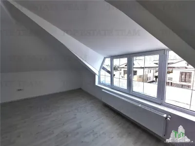 Oportunitate/ Vila spatioasa Familie/Complex  Crevedia - foto 20