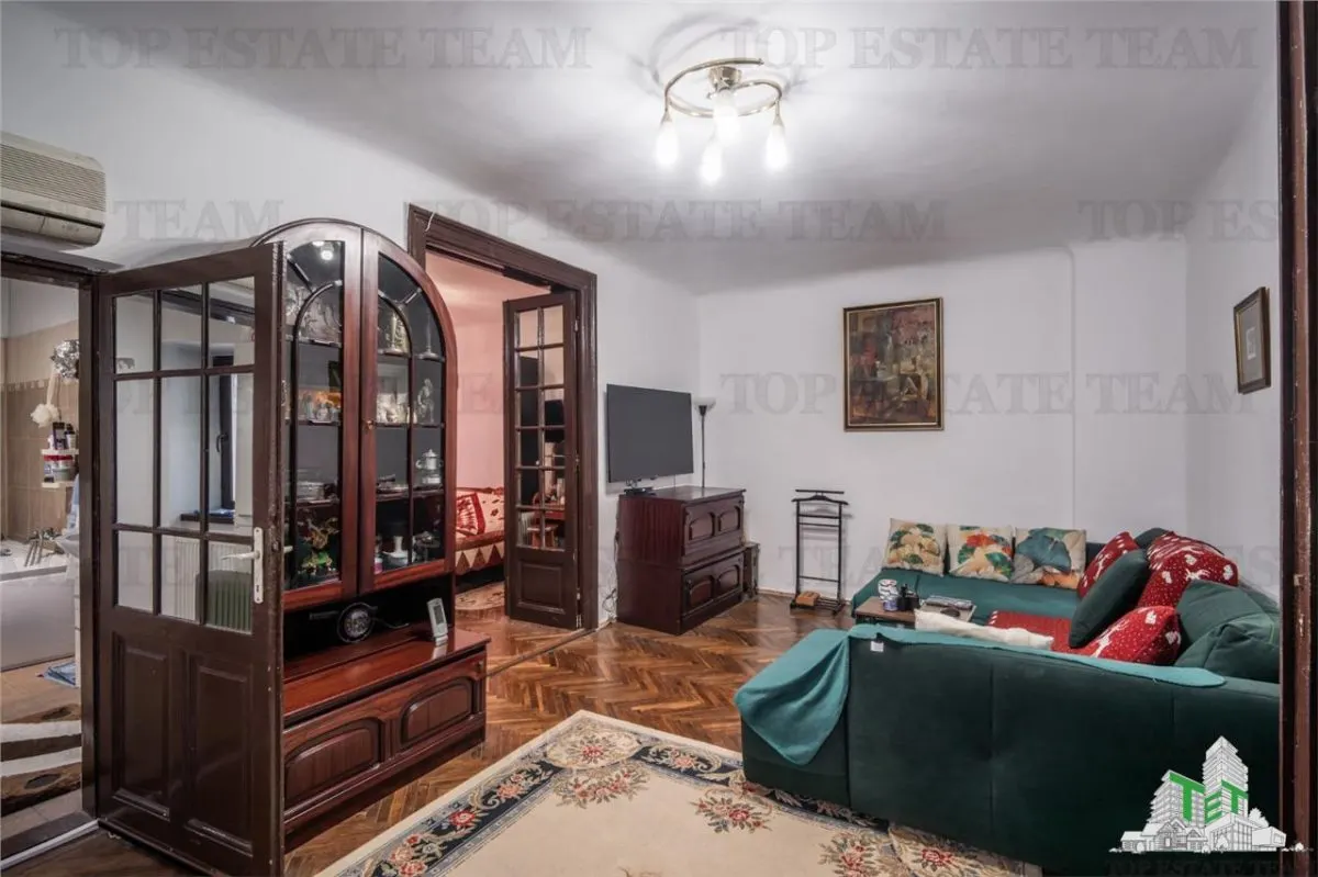Vila de vanzare  - Zona Victoriei | Pretabil birouri, clinica sau rezidential - foto 12