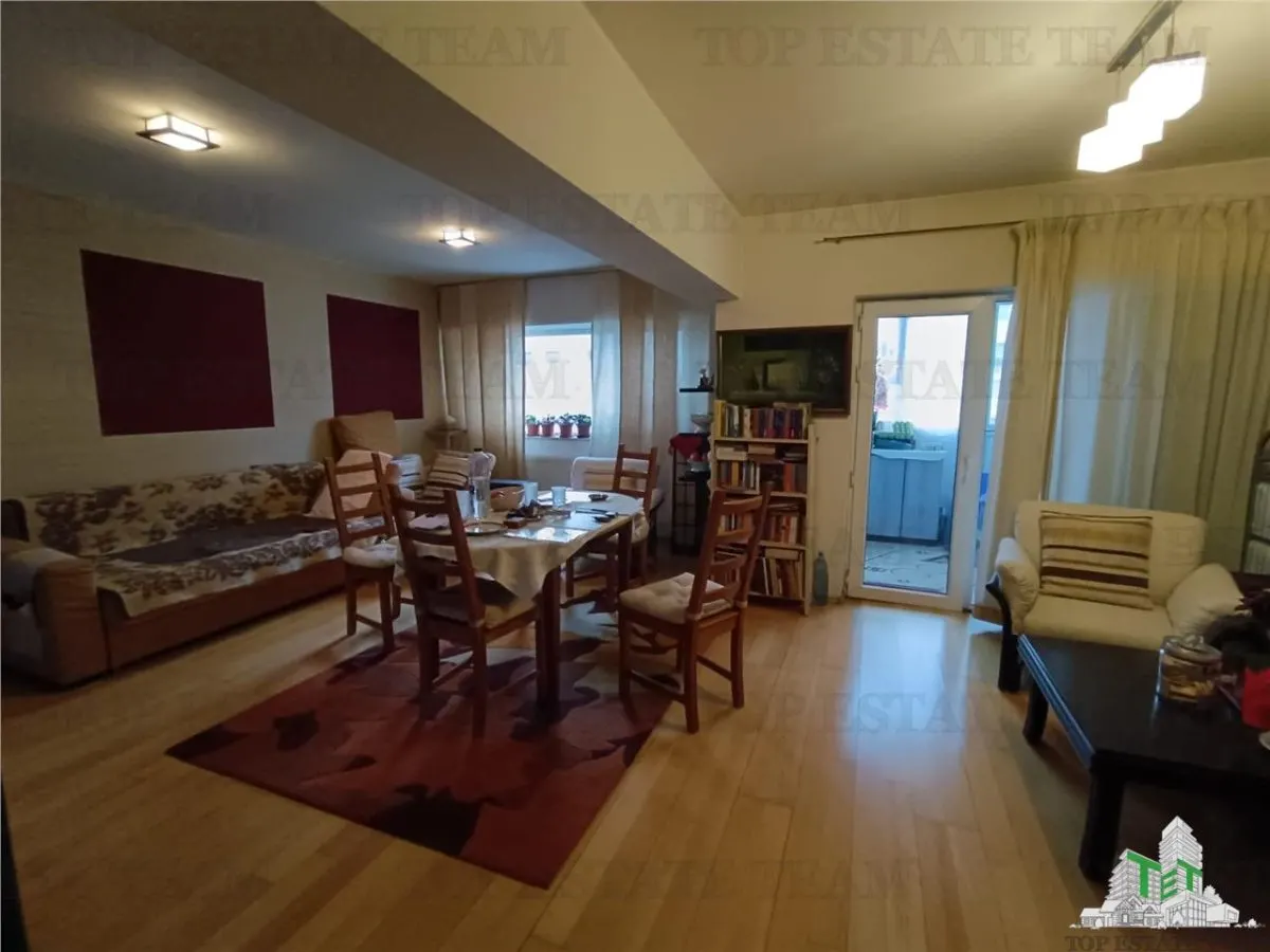 Vanzare apartament  3 camere Piata Victoriei- Titulescu - foto 2