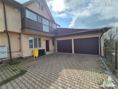 Casa 274mp cu panouri solare/garaj in Ciorogarla (se accepta schimburi) - foto 1