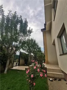 For Sale: 5-Bedroom Duplex Villa, Owner-Built, Chiajna - foto 17