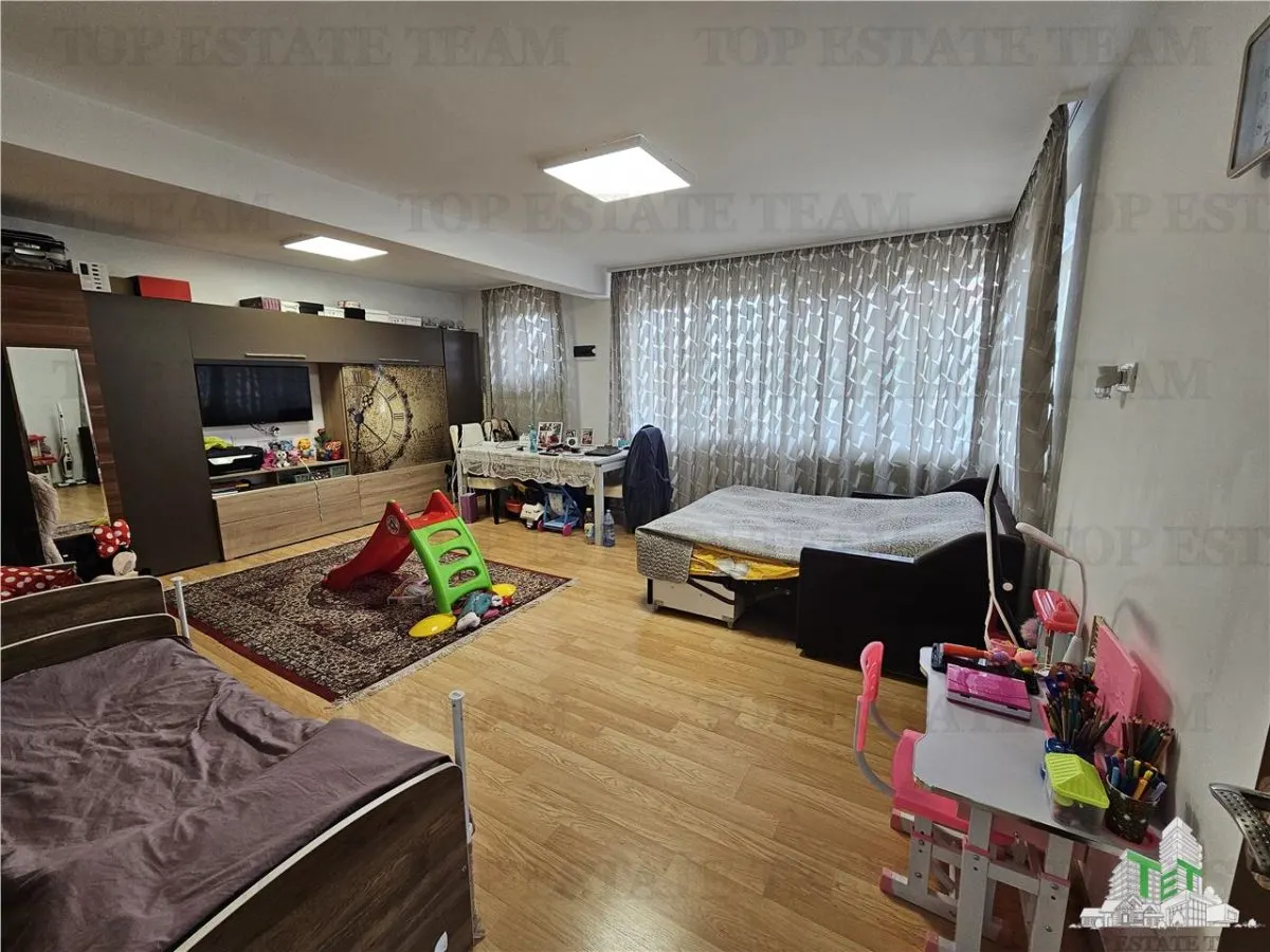 Vila regie proprie 5 camere+crama centru Domnesti - foto 2