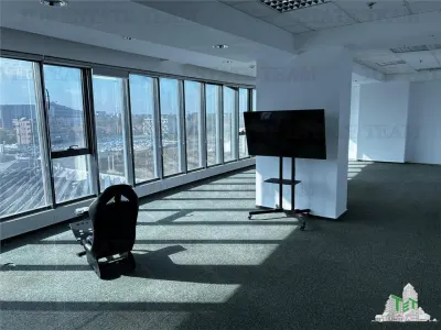 Spatiu de Birouri de 329 mp in Zona Pipera - foto 19
