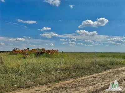 Oferta speciala / Teren de vanzare in Frumusani - foto 2
