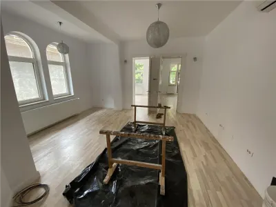 Vila de inchiriat in zona Capitale, office/rezidenta - foto 12