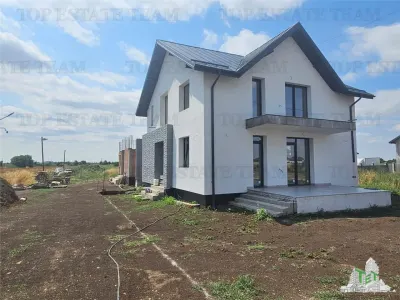 Vila premium 4 camere cu garaj in Ciorogarla (posibilitate rate) - foto 1