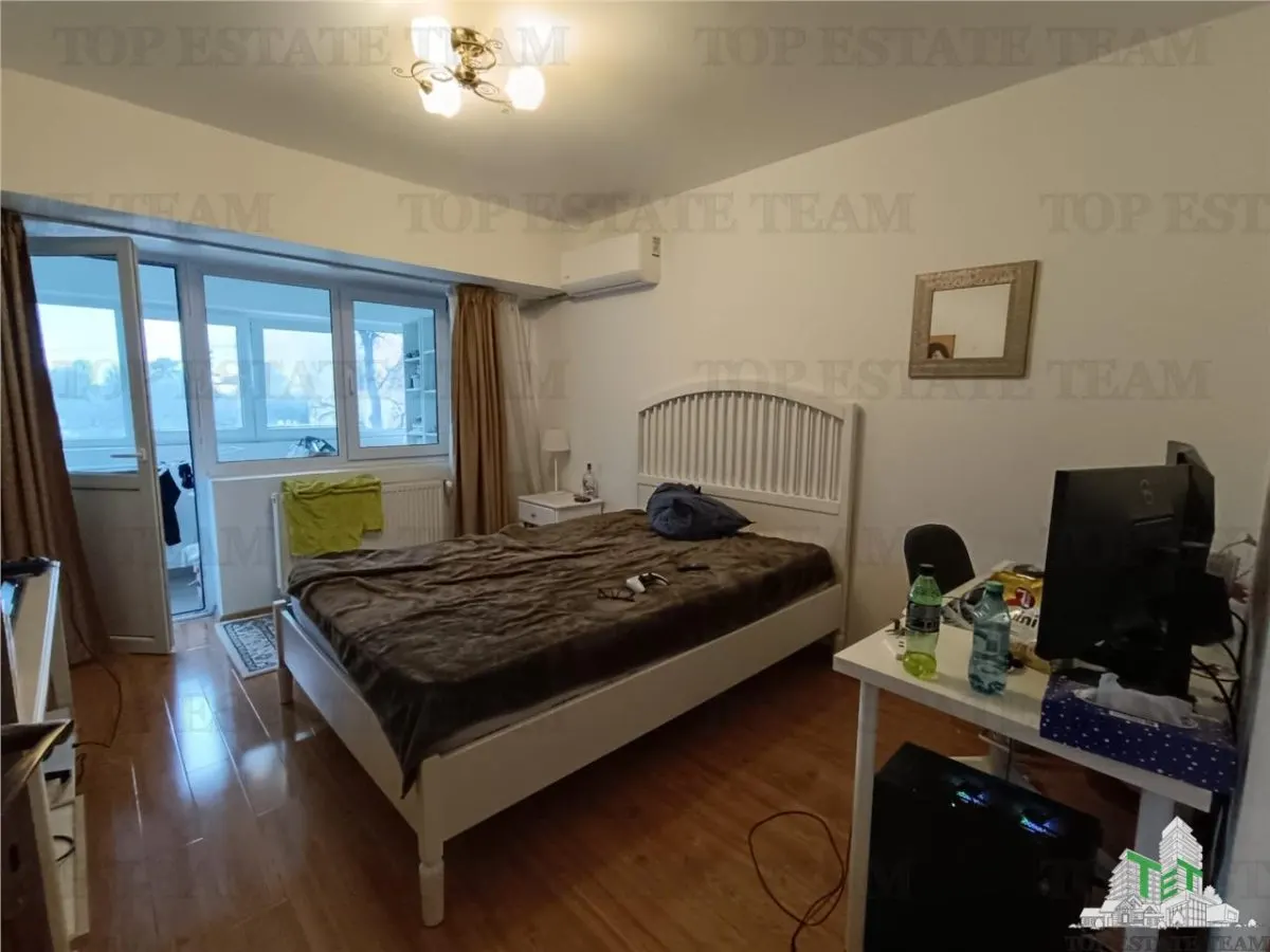Vanzare apartament 3 camere Ion Mihalache - foto 2