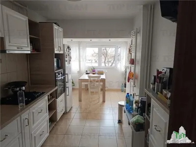 Vanzare apartament 3 camere Ion Mihalache - foto 10