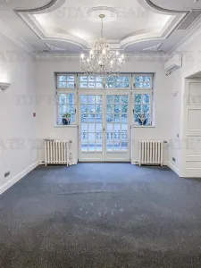 Vanzare vila interbelica reconsolidata si renovata in zona Armeneasca - foto 1