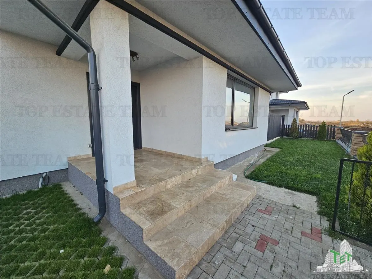 Vila lux 4 camere (dormitor parter) in Domnesti - foto 13