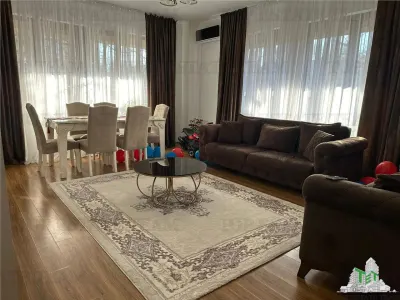 Apartament 3 camere de vanzare in zona Teatrul Masca - foto 1