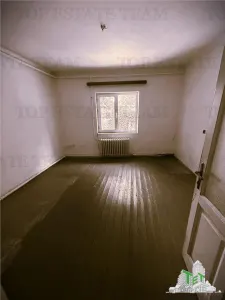 Vanzare teren cu casa Damaroaia - foto 4