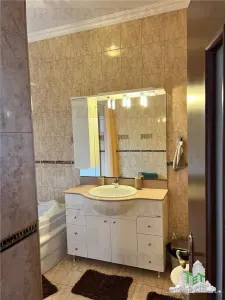 Vila deosebita 9 camere, Cornu de Jos, Breaza Prahova, excelenta pentru Turism - foto 18