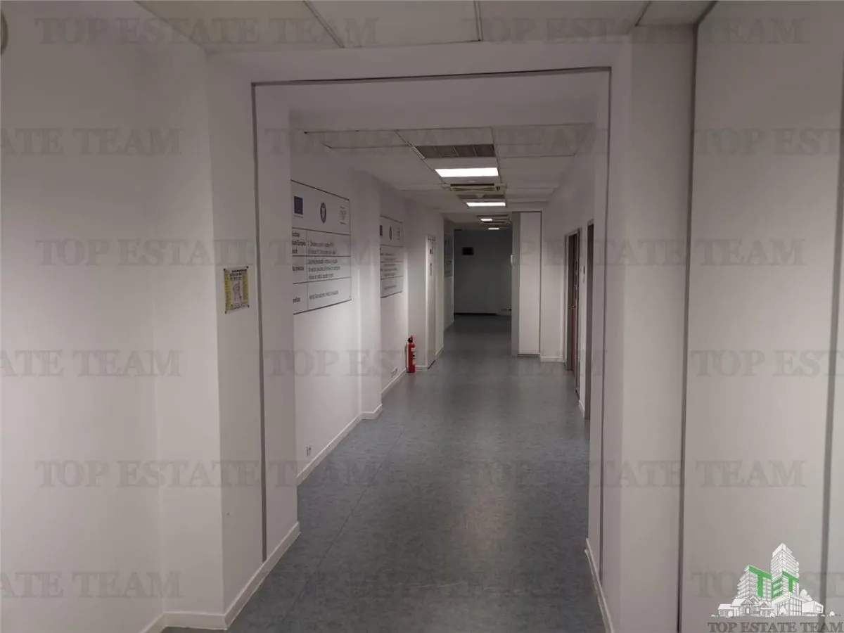 Cladire de birouri in zona zona ultracentrala a capitalei - foto 7
