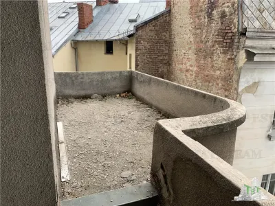 Apartament cu 3 camere de vanzare, Piata Romana - foto 4
