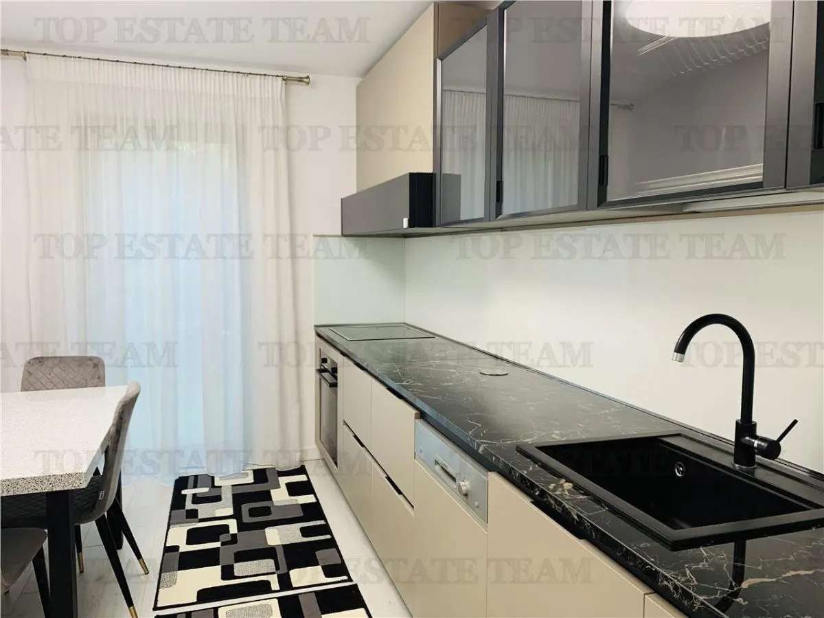 Apartament cu 4 camere de vanzare, Bulevardul Marasesti - Curte 277 Mp + 4 locuri de parcare - foto 6