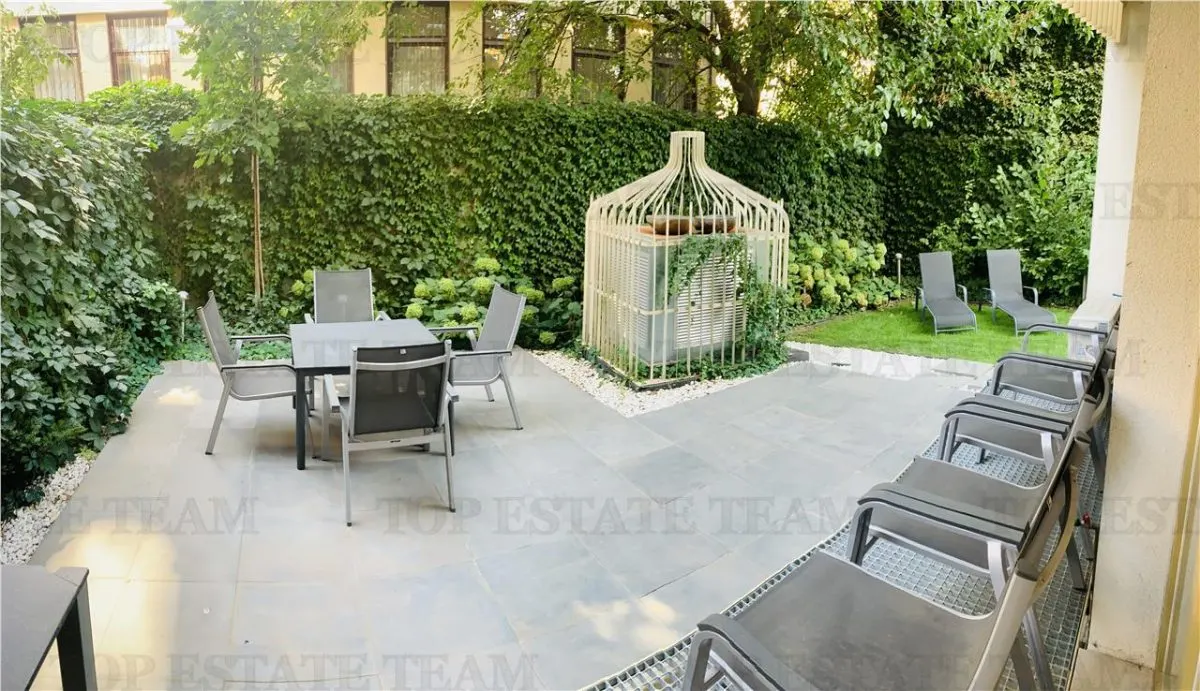 Apartament cu 4 camere de vanzare, Bulevardul Marasesti - Curte 277 Mp + 4 locuri de parcare - foto 9