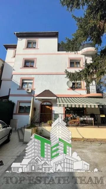 Apartament 5 camere in vila si curte 400 mp de vanzare zona Armeneasca - foto 14