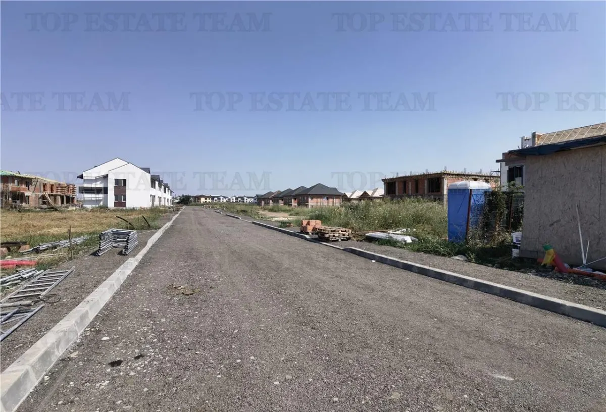 Terreno 550 m² Otopeni – Zona 23 de Agosto - foto 1