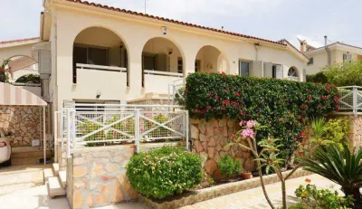 Casa de vanzare in Paphos, Cipru - foto 1