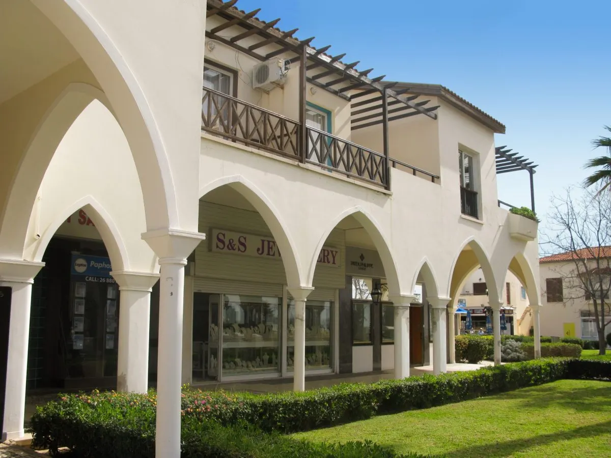 Spatiu comercial de vanzare in Paphos, Cipru - foto 6