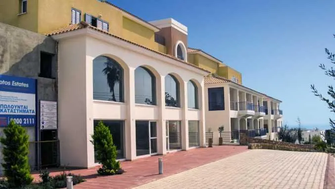 Spatiu comercial de vanzare in Paphos, Cipru - foto 2