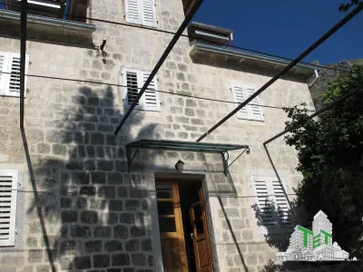 Villa for Sale in Kotor, Montenegro - foto 12
