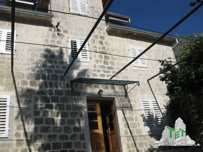 Villa for Sale in Kotor, Montenegro - foto 12