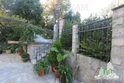 Villa for Sale in Kotor, Montenegro - foto 15